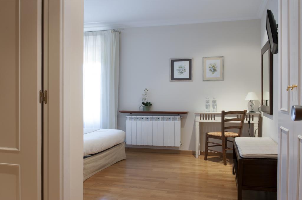 Hotel Siuranella Сиурана Номер фото
