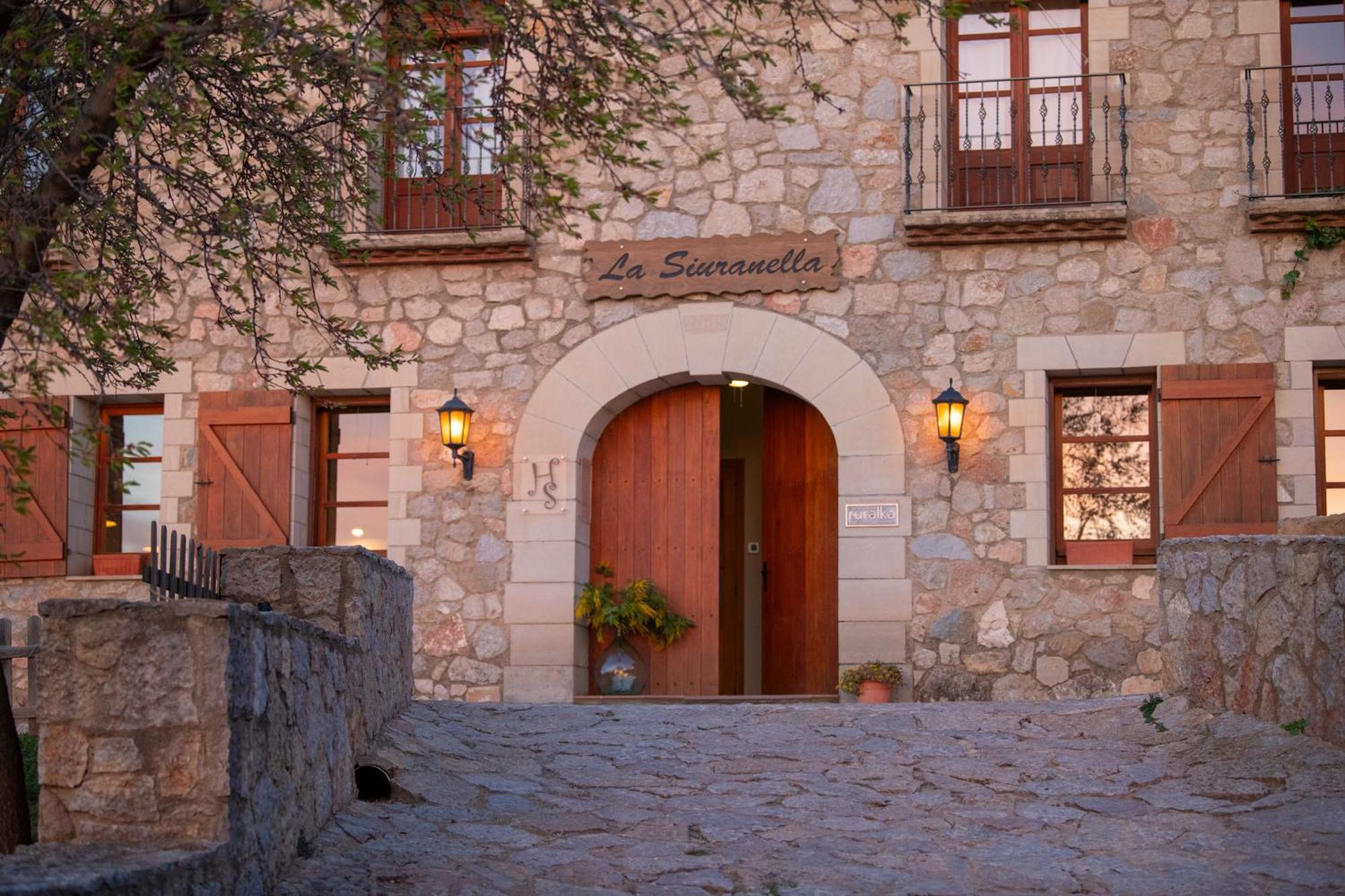 Hotel Siuranella Сиурана Экстерьер фото